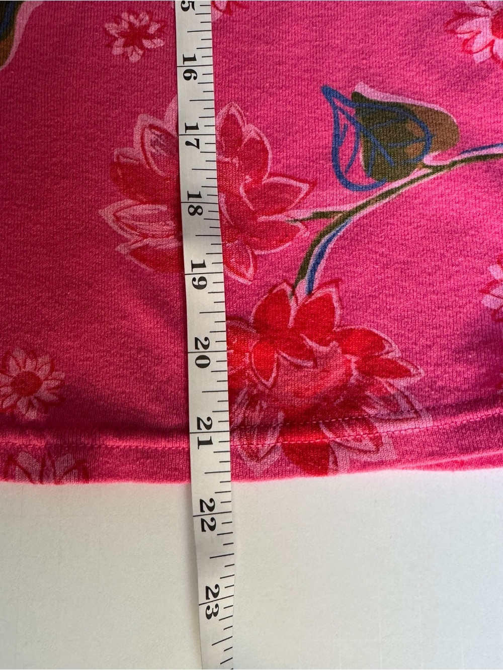 fresh produce Bright Pink Floral V-Neck Tank Size Med - Picture 10 of 10